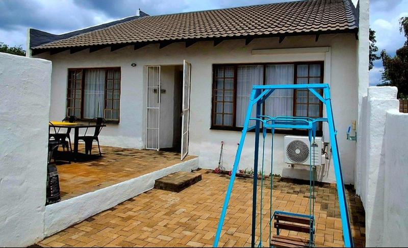 2 Bedroom Property for Sale in Langenhovenpark Free State